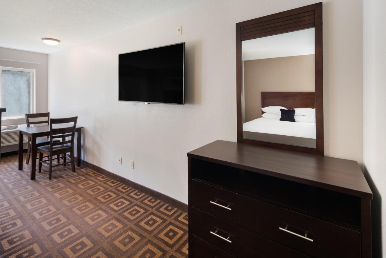 Red Lion Inn & Suites Kennewick Tri-Cities Ngoại thất bức ảnh