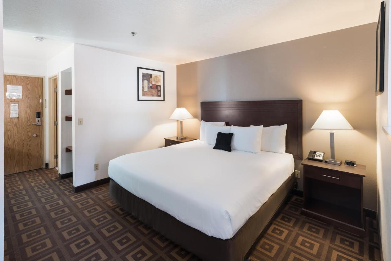 Red Lion Inn & Suites Kennewick Tri-Cities Ngoại thất bức ảnh