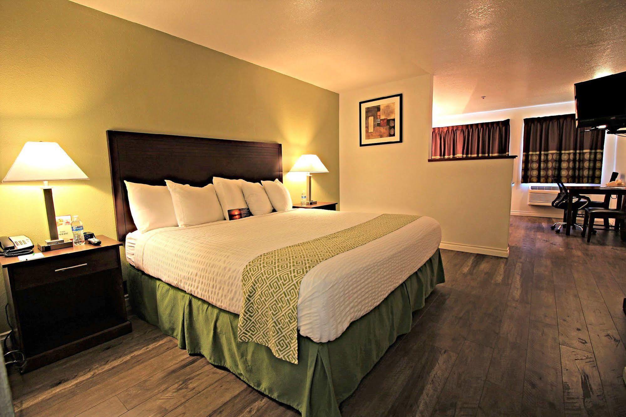 Red Lion Inn & Suites Kennewick Tri-Cities Ngoại thất bức ảnh