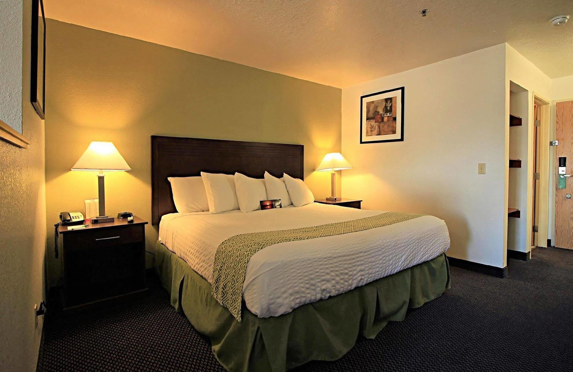 Red Lion Inn & Suites Kennewick Tri-Cities Ngoại thất bức ảnh
